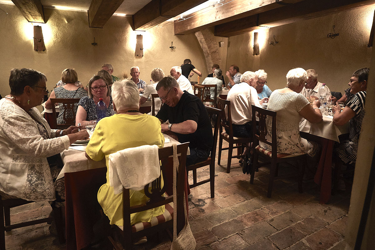 Groups and tour operators - Typical tuscan restaurant in Sarteano - Internal rooms 2